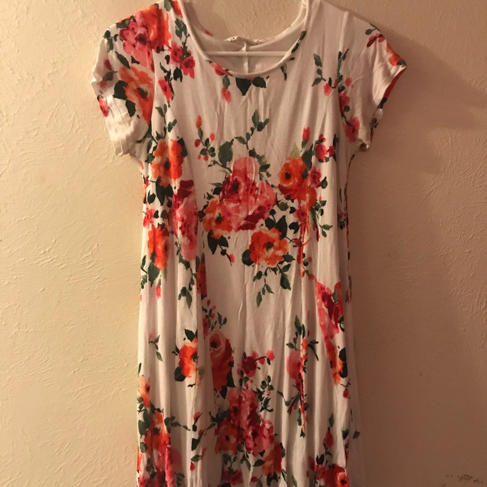 Women’s floral top